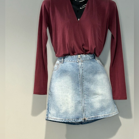 Jean Skirt with Front Zipper - Picture 4 of 4